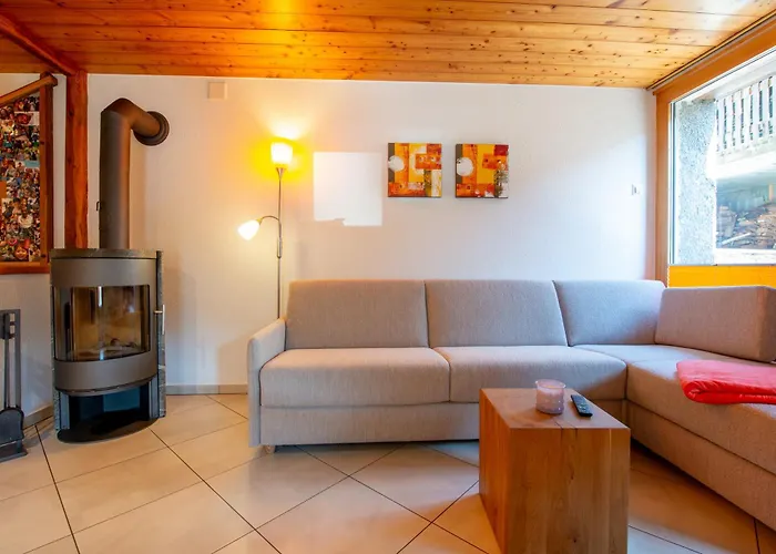 Fiesch, Mit Aussensitzplatz Appartement Fiesch