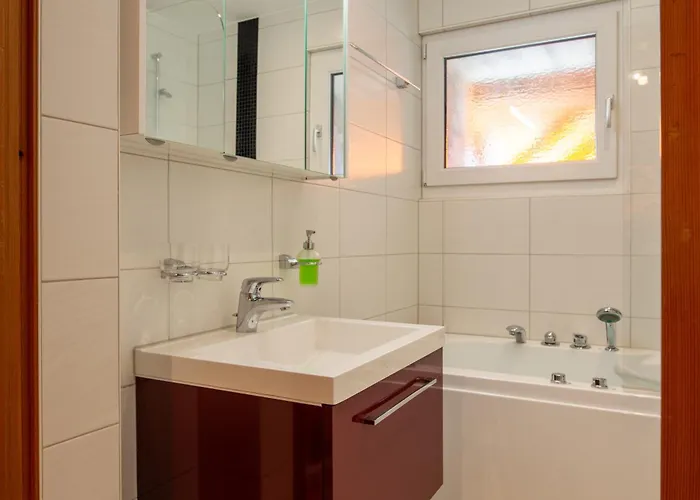 Fiesch, Mit Aussensitzplatz Appartement